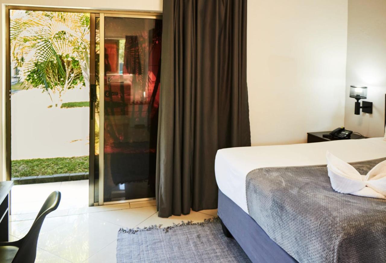 Laha Hotel Maun Buitenkant foto