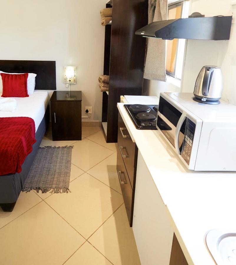 Laha Hotel Maun Buitenkant foto