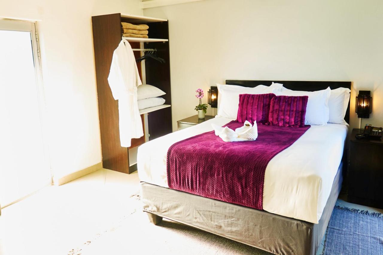 Laha Hotel Maun Buitenkant foto